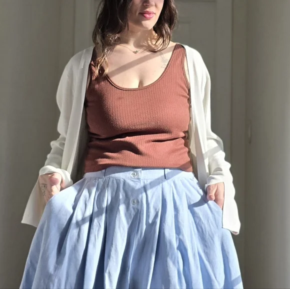 White Cardigan - Picture 4 of 9